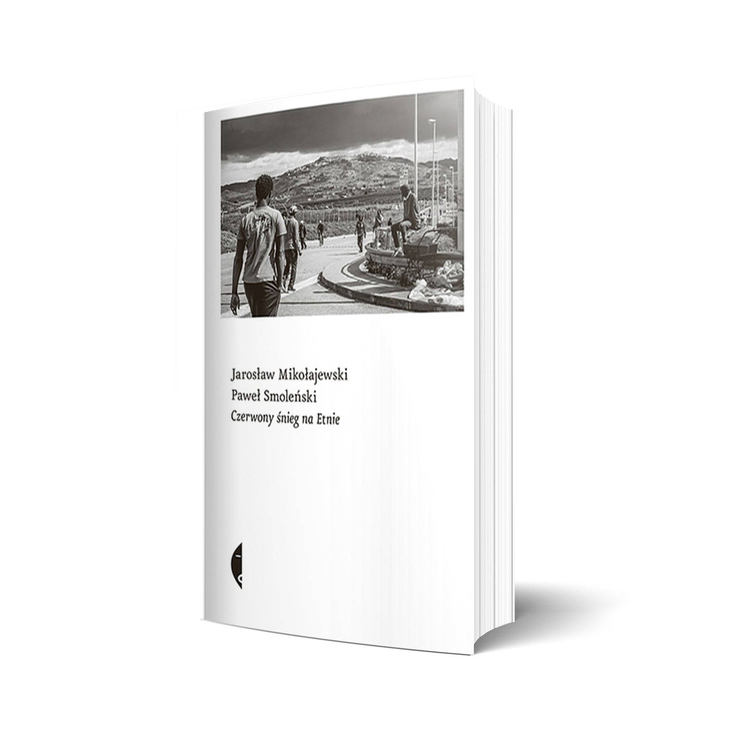 Czerwony śnieg na Etnie